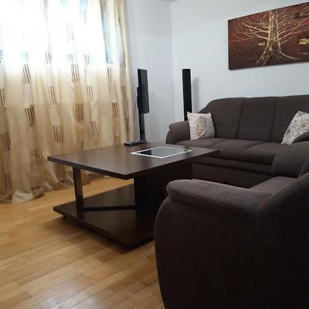 Papas Apartments Bucurestii Noi المظهر الخارجي الصورة