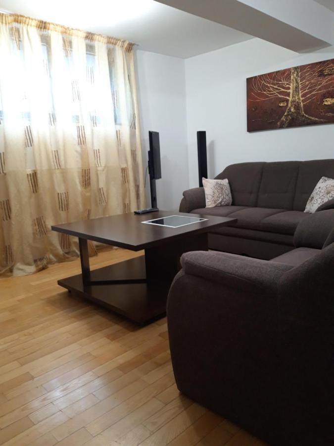 Papas Apartments Bucurestii Noi المظهر الخارجي الصورة