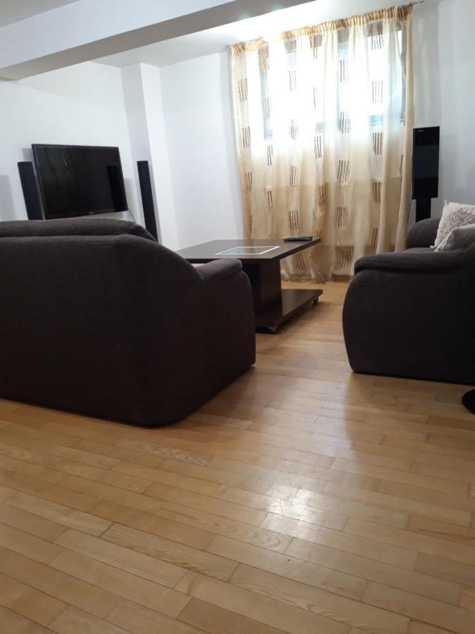Papas Apartments Bucurestii Noi المظهر الخارجي الصورة